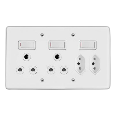 Crabtree Classic 6970/101P Quattro Socket, White