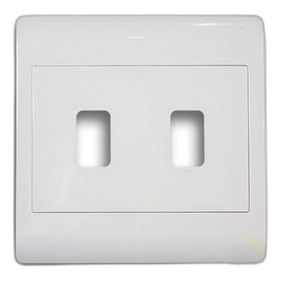 Synerji 4X4 2 Lever Cover Plate, White