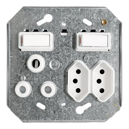 Crabtree Classic 6867/001P 4X4 Sa+2Xslim Socket On Yoke, White