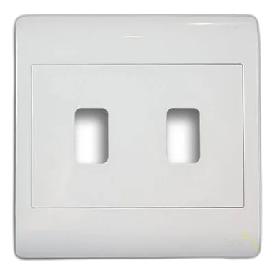 Synerji 4X4 2 Lever Cover Plate, White